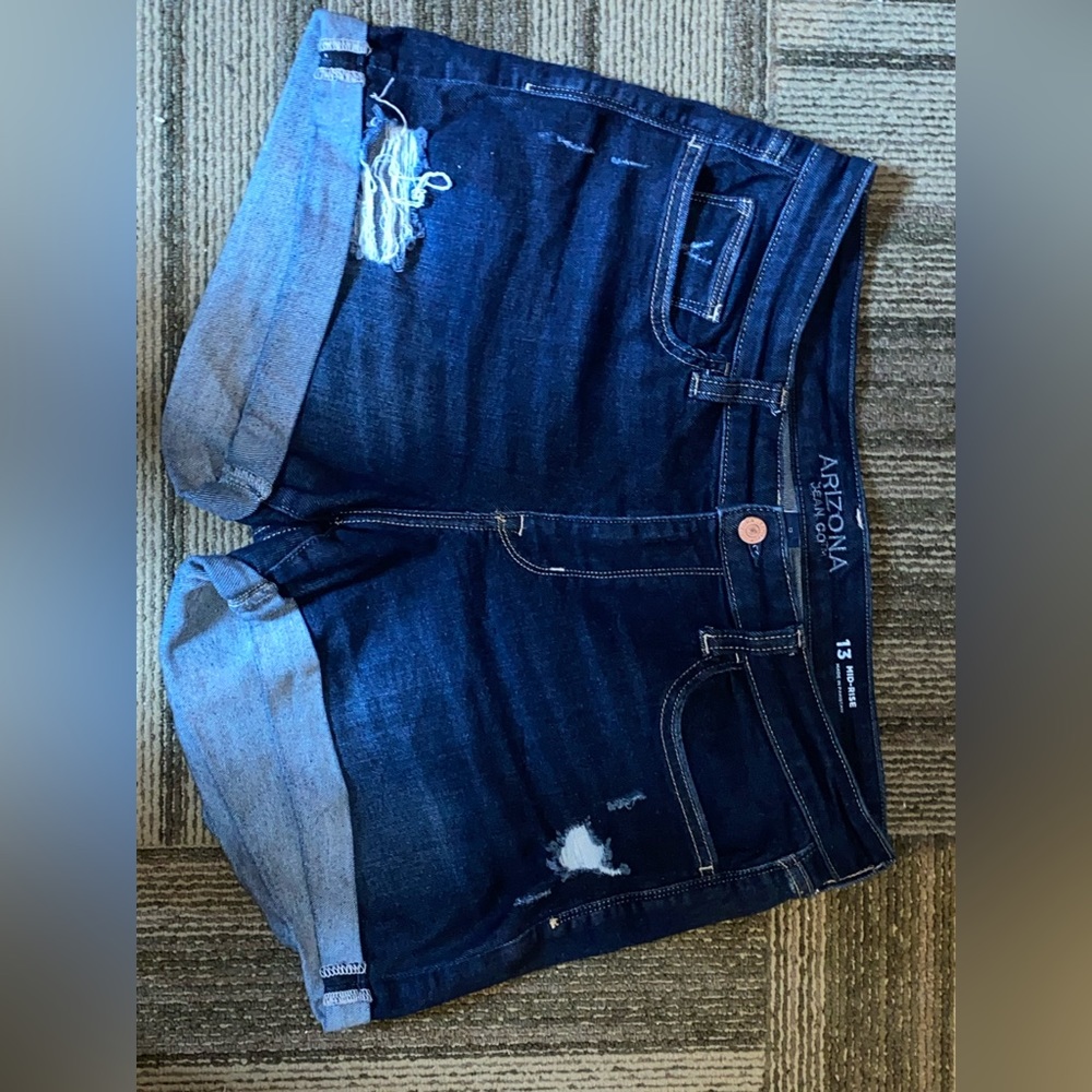 Arizona mid-rise Jean shorts SIZE 13